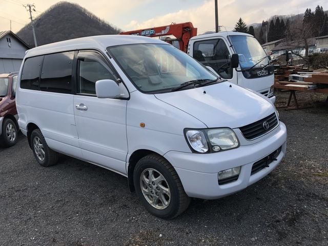 front of car SR50 - 1999 Toyota LITEACE WAGON GXSURB - WHITE