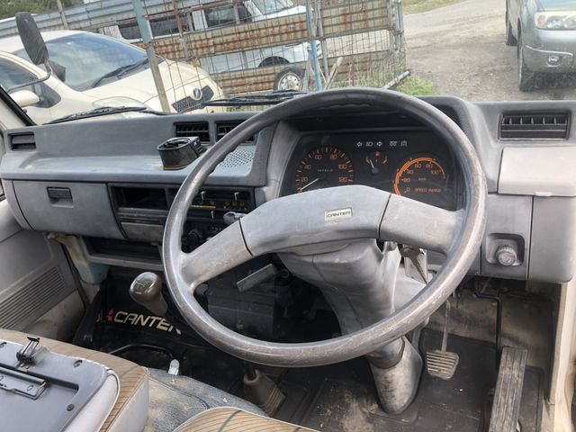 38342414 of car FE300B - 1985 Mitsubishi CANTER  - WHITE