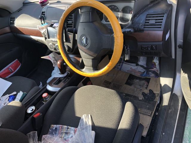 inside of car G11 - 2007 Nissan BLUEBIRD SYLPHY 15S - SILVER