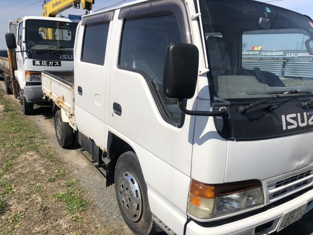 front of car NHS69E - 1996 Isuzu ELF DOUBLE CAB 4WD  - WHITE