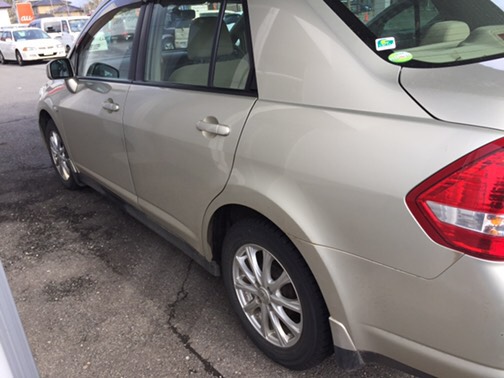 back of car SC11 - 2005 Nissan TIIDA LATIO 15S - SILVER