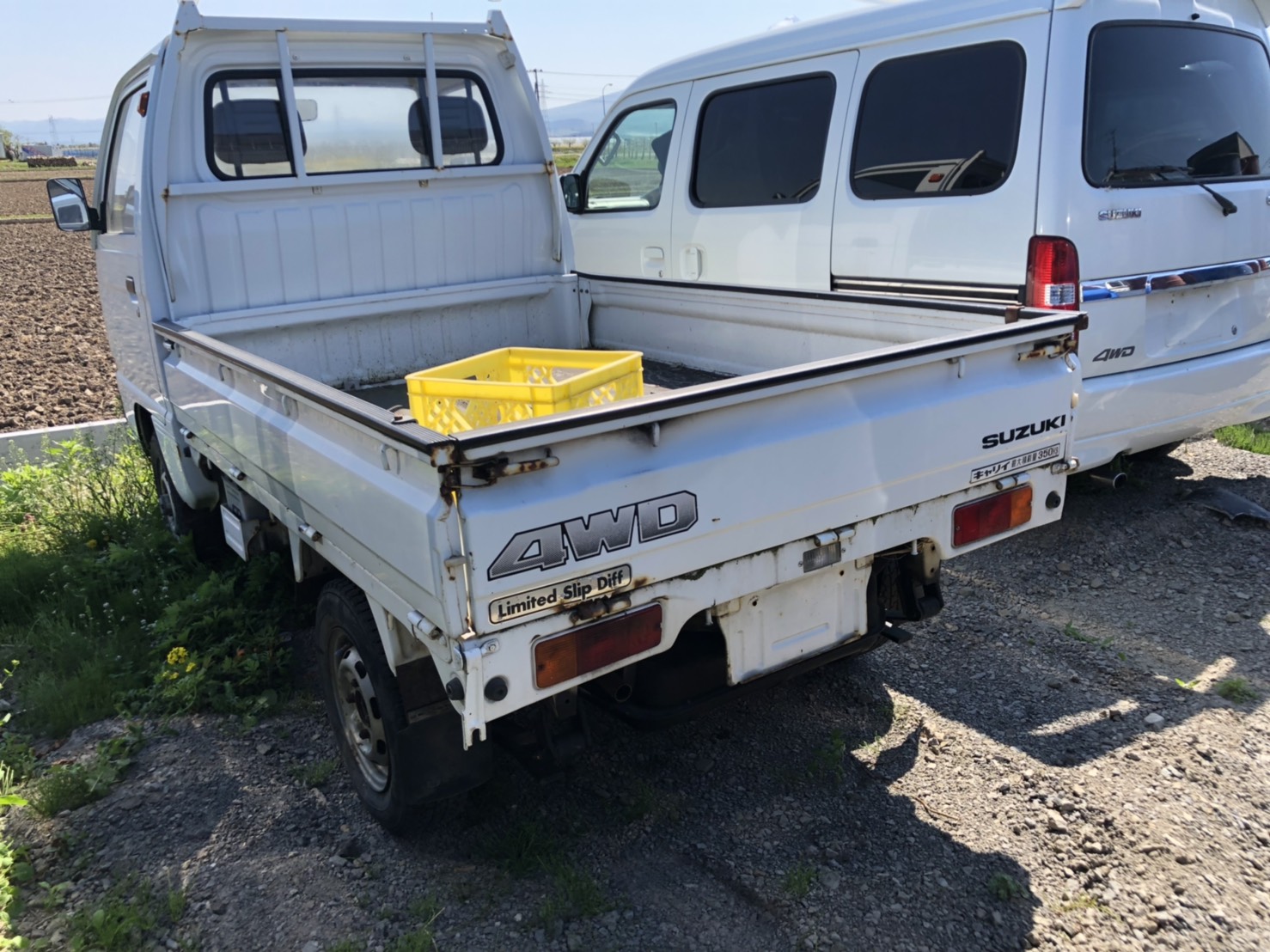 39099773 of car DB71T - 1989 Suzuki CARRY TRUCK 4WD - WHITE