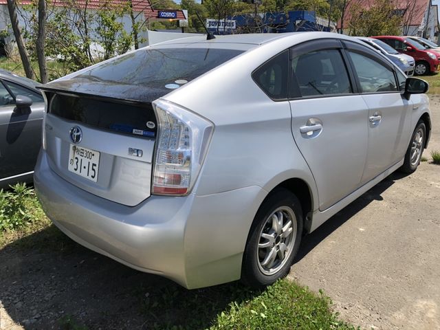 back of car ZVW30 - 2009 Toyota PRIUS  - SILVER