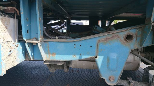 inside of car DD51T - 1997 Suzuki CARRY TRUCK  - BLUE