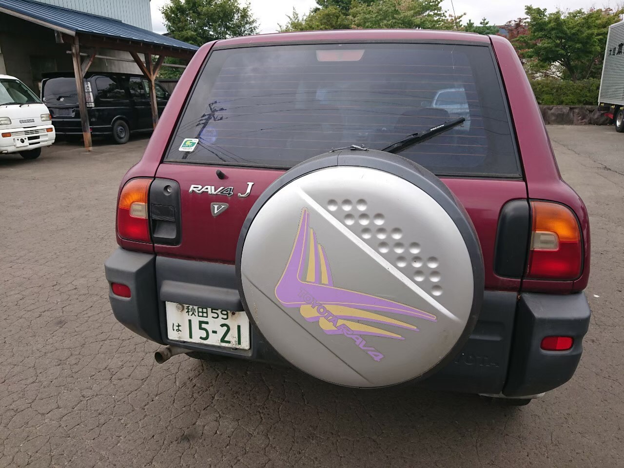 back of car SXA11 - 1995 Toyota RAV4  - RED