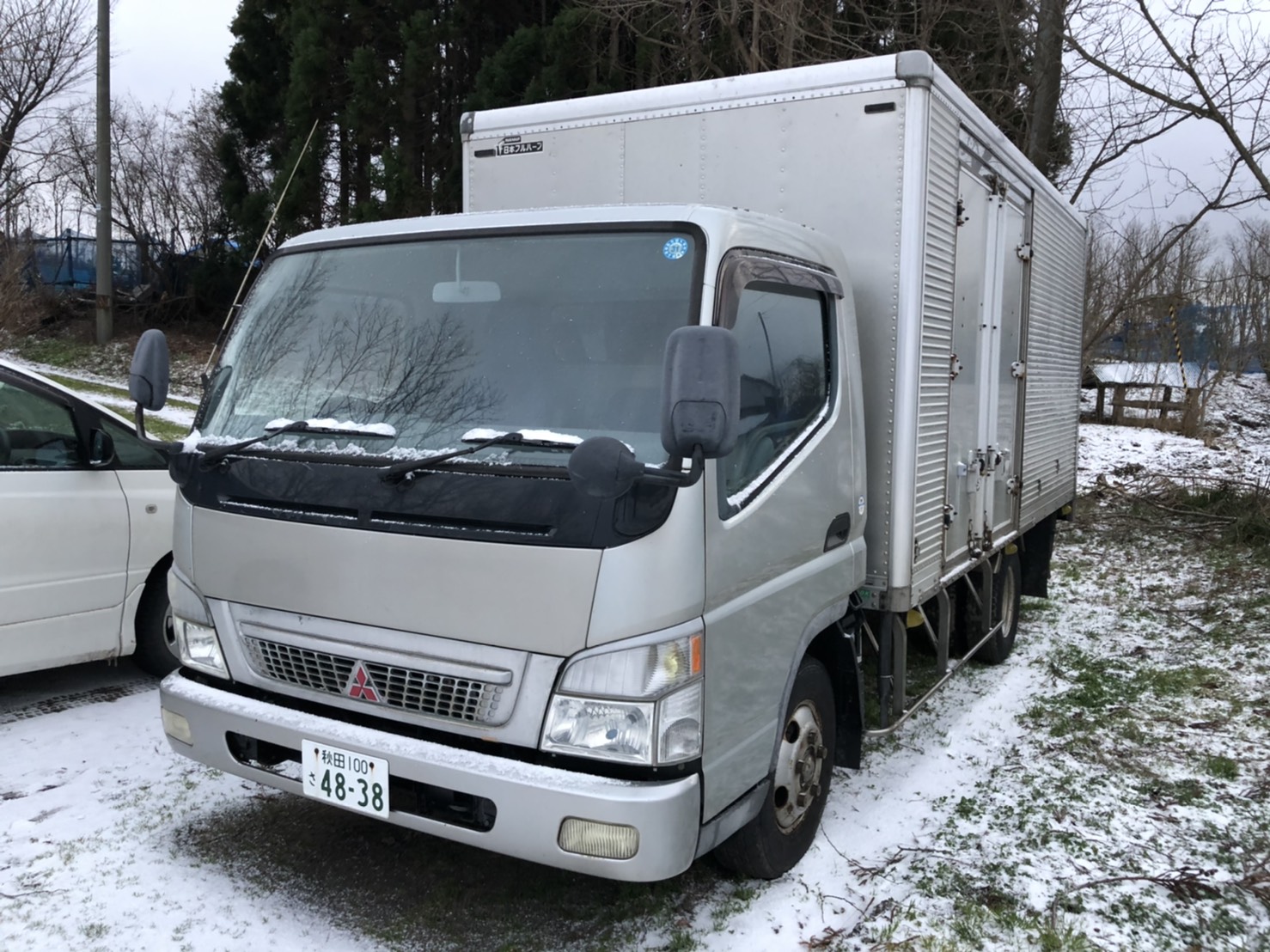 46539113 of car FE82EEV - 2003 Mitsubishi CANTER  - SILVER